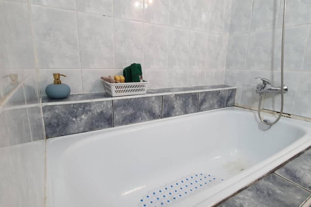 Titian'S Cozy Apartment Sibiu Dış mekan fotoğraf