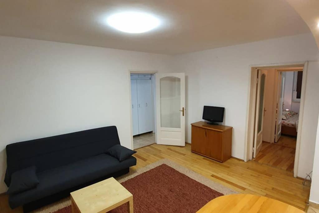 Titian'S Cozy Apartment Sibiu Dış mekan fotoğraf